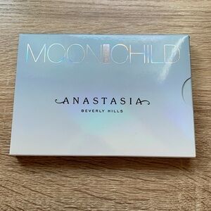 (New) Anastasia Beverly Hills Moonchild Glow kit